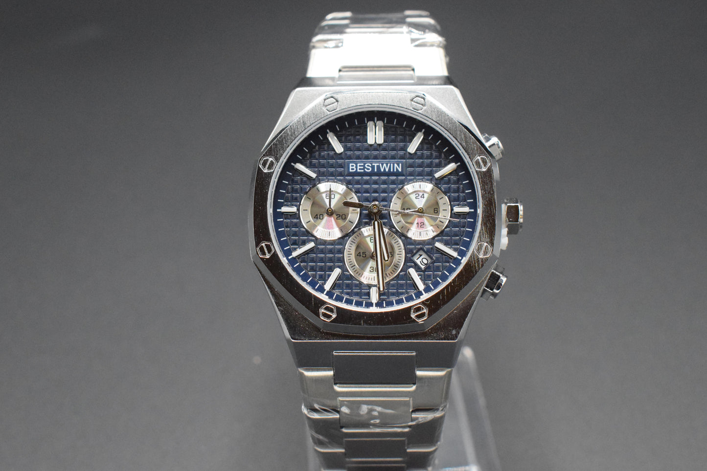 Shop The Bestwin Chronograph Watches At 4Feetstore