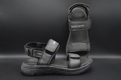 Buy Skechers Sandals this summer at 4feet Peshawar