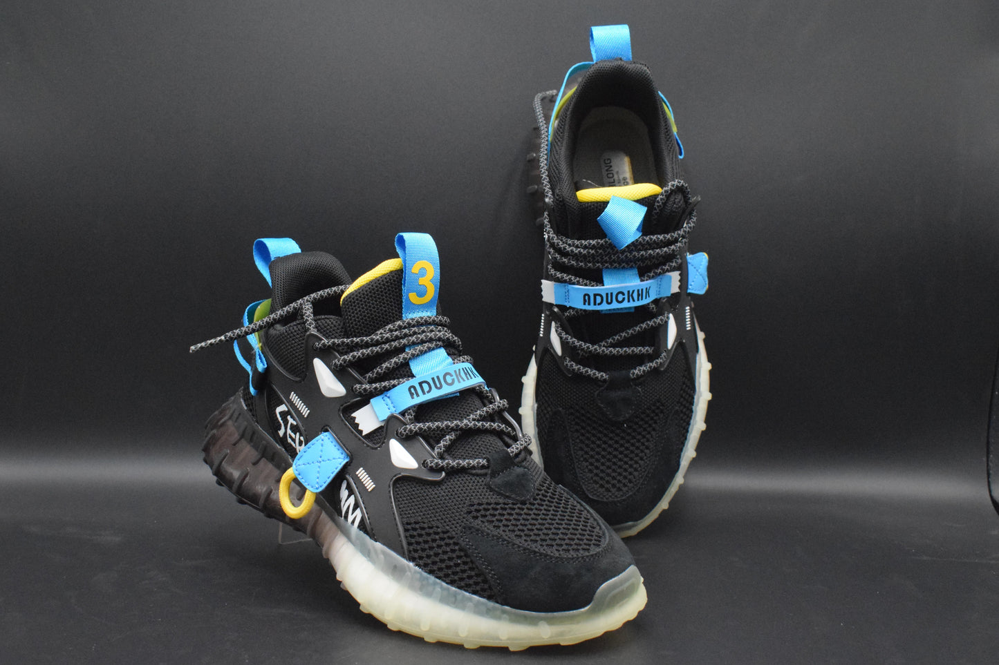 Buy Premium stylish Running Shoes at 4feetstore