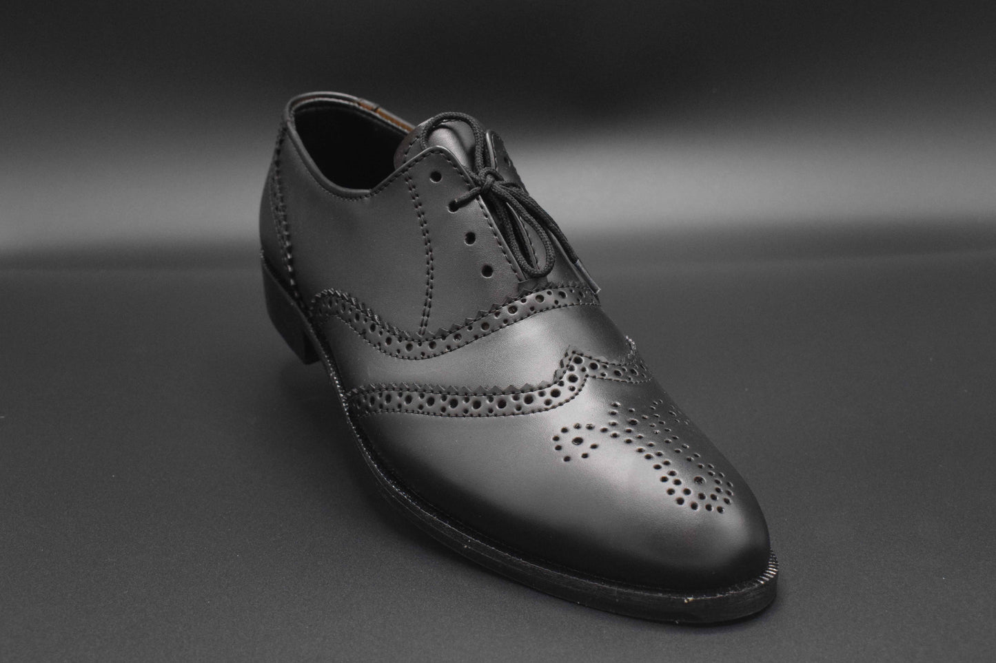 Buy Now Pure Leather Brock Shoes at 4feetstores